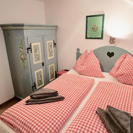 Apartment Almhaus Bachmann *