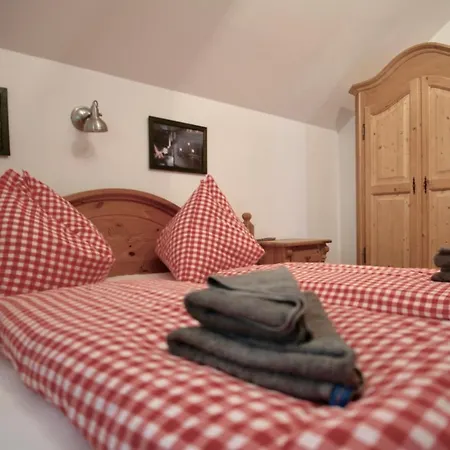 Almhaus Bachmann * Sonnenalpe Nassfeld